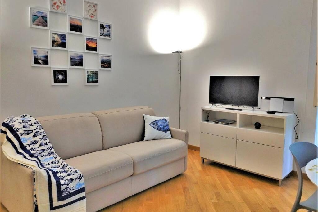 Casaviva - Beautiful Bilo With Shared Pool In Genova Nervi Apartment ภายนอก รูปภาพ