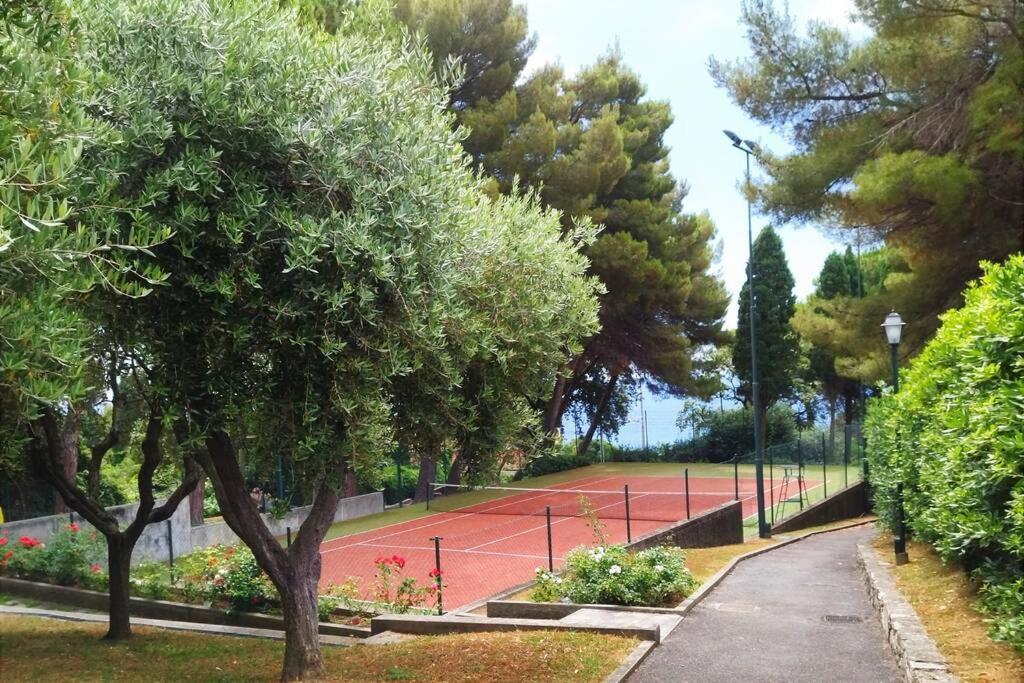 Casaviva - Beautiful Bilo With Shared Pool In Genova Nervi Apartment ภายนอก รูปภาพ
